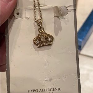 Avon gold crown necklace